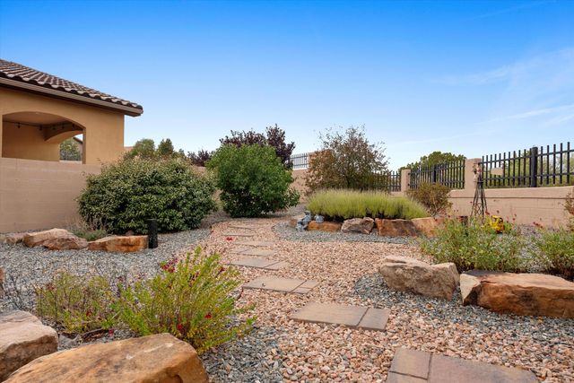 5935 Vista Manzano Court NE, Rio Rancho, NM 87144