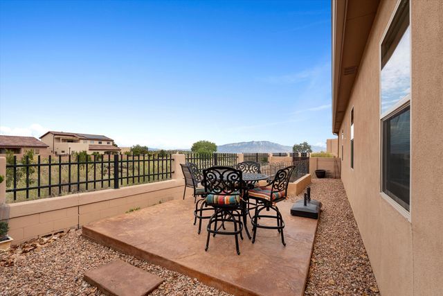 5935 Vista Manzano Court NE, Rio Rancho, NM 87144