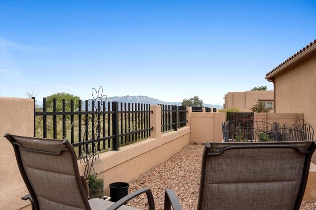 5935 Vista Manzano Court NE, Rio Rancho, NM 87144