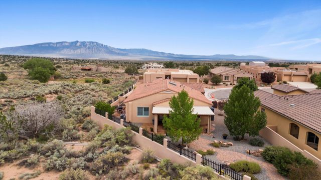5935 Vista Manzano Court NE, Rio Rancho, NM 87144