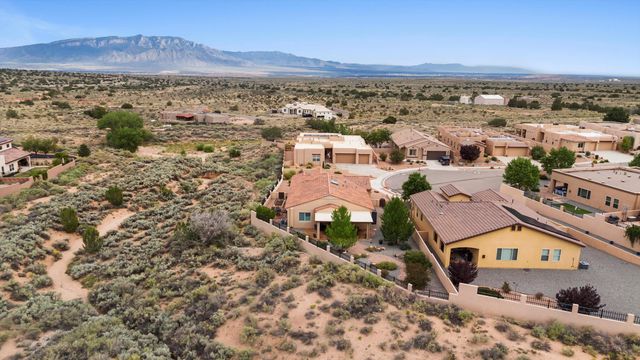 5935 Vista Manzano Court NE, Rio Rancho, NM 87144