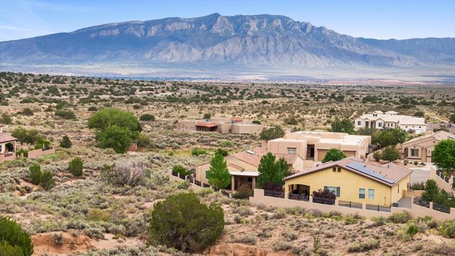 5935 Vista Manzano Court NE, Rio Rancho, NM 87144