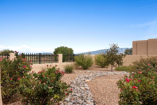 5935 Vista Manzano Court NE, Rio Rancho, NM 87144