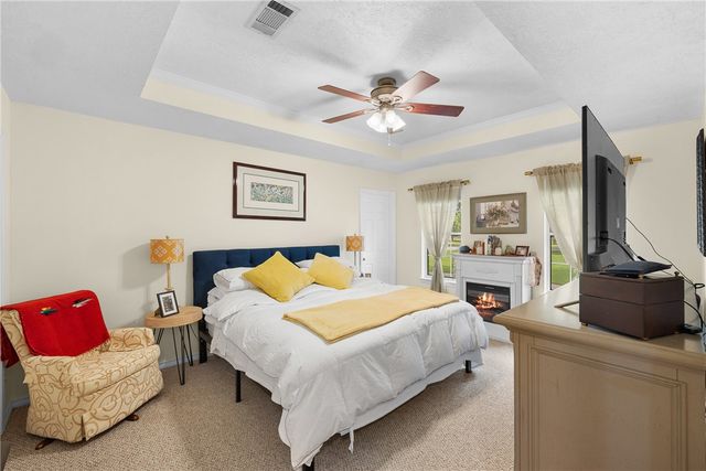 10462 Woodview Drive, College Station, TX 77845