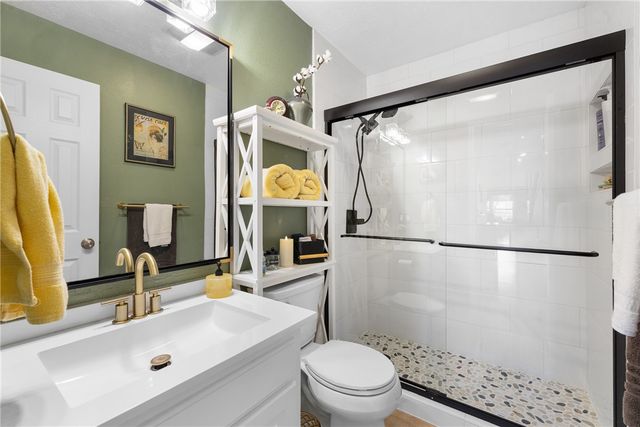 10462 Woodview Drive, College Station, TX 77845