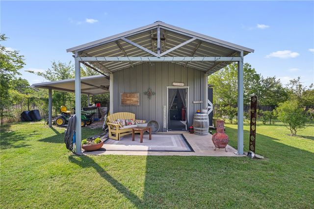 10462 Woodview Drive, College Station, TX 77845