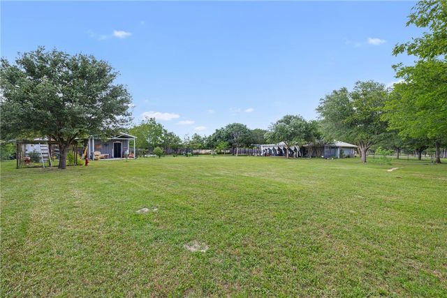 10462 Woodview Drive, College Station, TX 77845