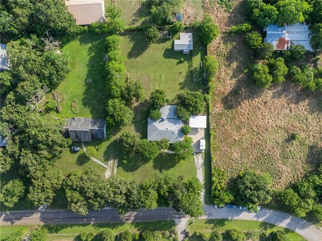 10462 Woodview Drive, College Station, TX 77845