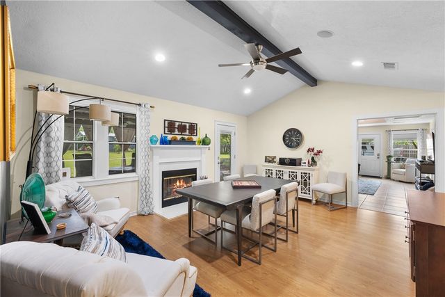 10462 Woodview Drive, College Station, TX 77845
