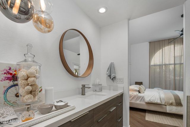 20802 N GRAYHAWK Drive 1096, Scottsdale, AZ 85255
