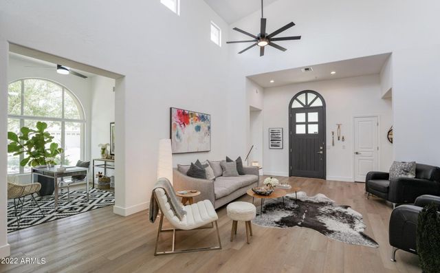 20802 N GRAYHAWK Drive 1096, Scottsdale, AZ 85255