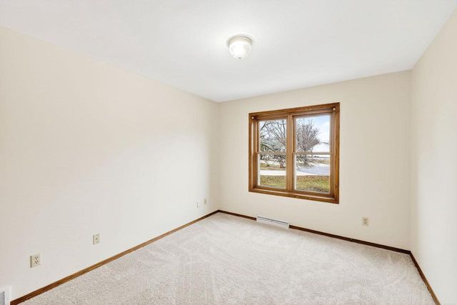 10 Wynbrook Circle, Madison, WI 53704