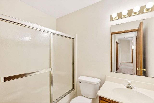 10 Wynbrook Circle, Madison, WI 53704