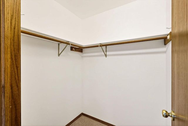 10 Wynbrook Circle, Madison, WI 53704