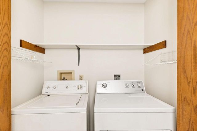 10 Wynbrook Circle, Madison, WI 53704