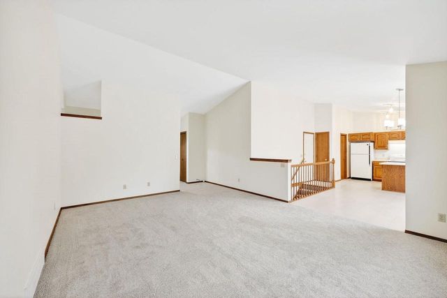 10 Wynbrook Circle, Madison, WI 53704