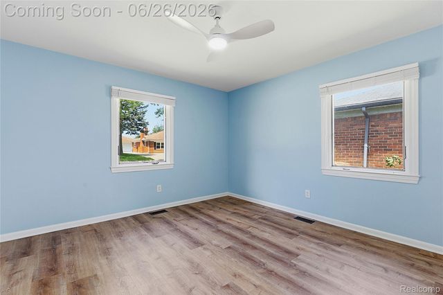 1075 12th Street, Wyandotte, MI 48192