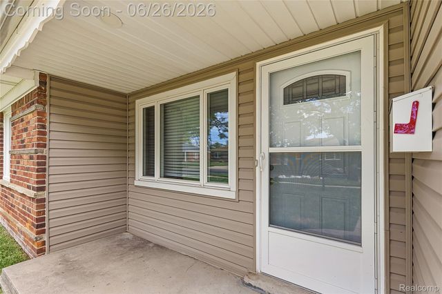 1075 12th Street, Wyandotte, MI 48192