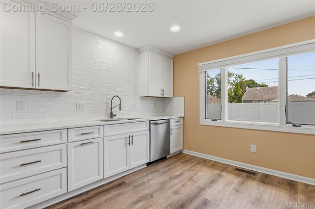 1075 12th Street, Wyandotte, MI 48192
