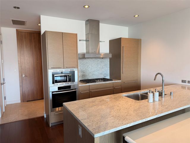 2900 Mckinnon Street 2507, Dallas, TX 75201