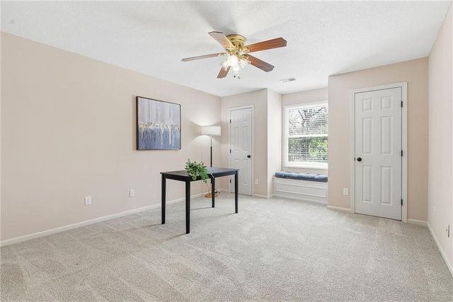 4701 NE 60th Terrace, Kansas City, MO 64119