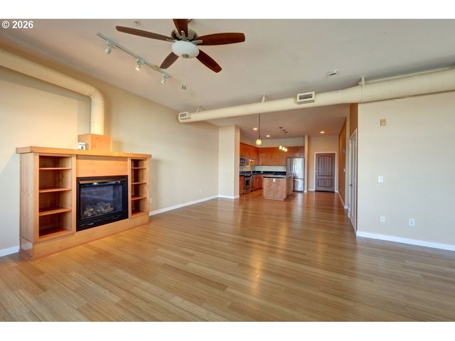 3930 ABBEY Ln 304A, Astoria, OR 97103