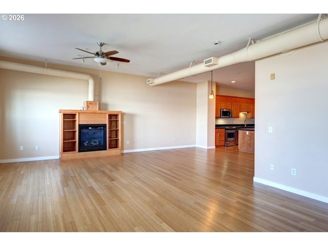 3930 ABBEY Ln 304A, Astoria, OR 97103