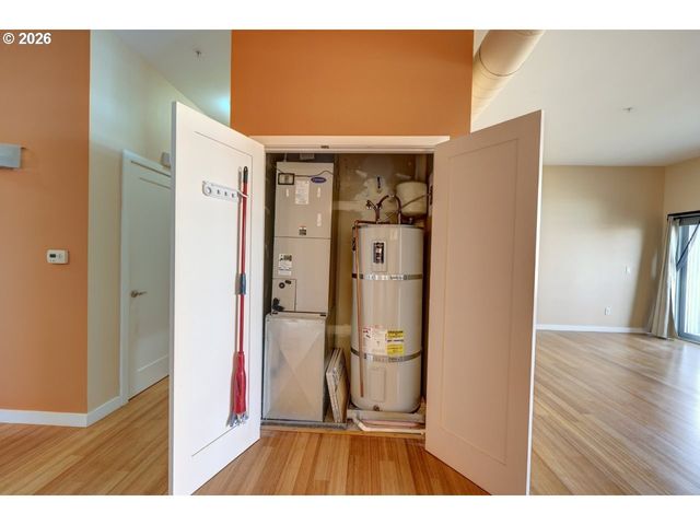 3930 ABBEY Ln 304A, Astoria, OR 97103