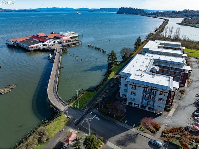 3930 ABBEY Ln 304A, Astoria, OR 97103