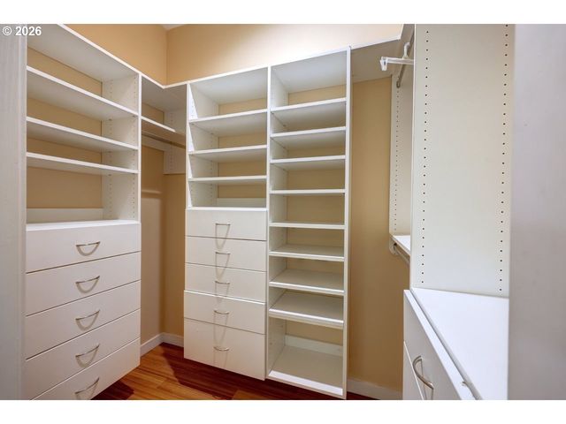 3930 ABBEY Ln 304A, Astoria, OR 97103