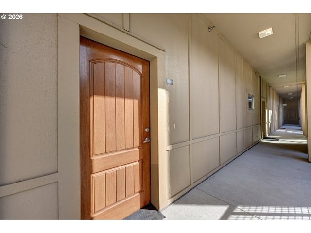 3930 ABBEY Ln 304A, Astoria, OR 97103