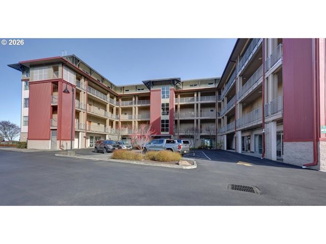 3930 ABBEY Ln 304A, Astoria, OR 97103