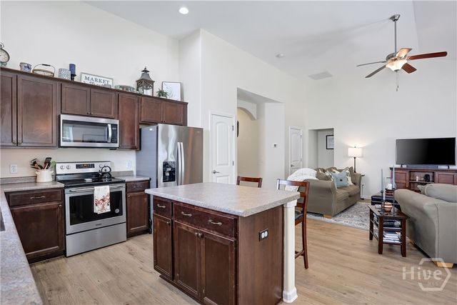 119 Crystal Lake Drive, Savannah, GA 31407