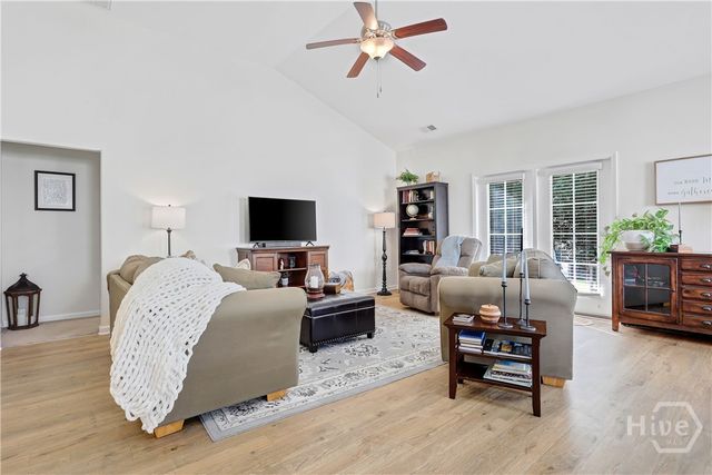 119 Crystal Lake Drive, Savannah, GA 31407