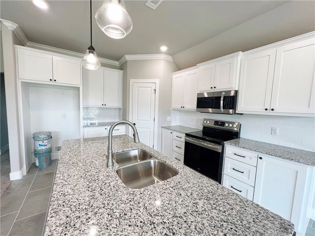 983 Madden Street, Tontitown, AR 72762