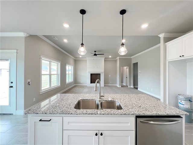 983 Madden Street, Tontitown, AR 72762