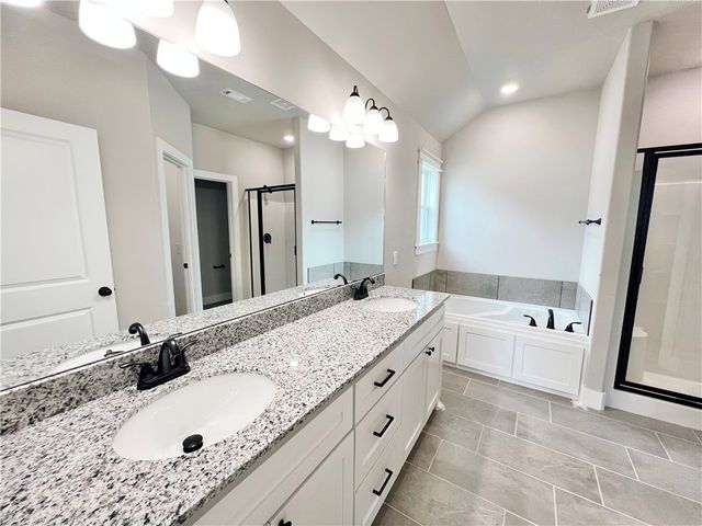 983 Madden Street, Tontitown, AR 72762