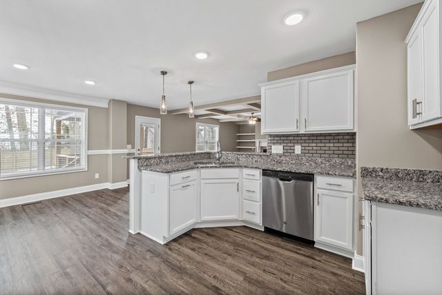 1345 Sussex Drive, Clarksville, TN 37042