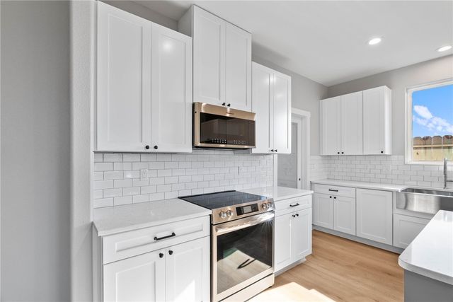 1505 John Oliver Dr, Corpus Christi, TX 78418