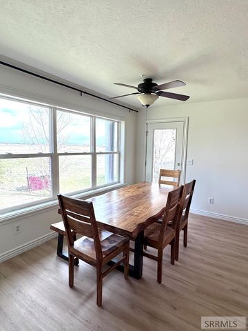 634 N 3200 E, Menan, ID 83434