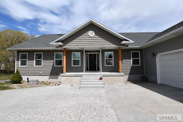 634 N 3200 E, Menan, ID 83434