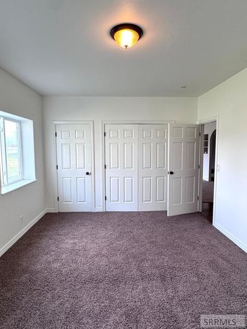 634 N 3200 E, Menan, ID 83434