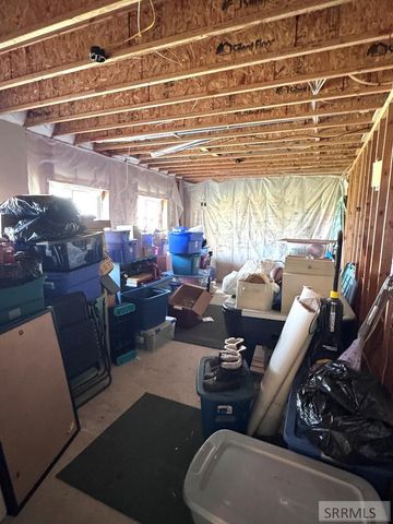 634 N 3200 E, Menan, ID 83434