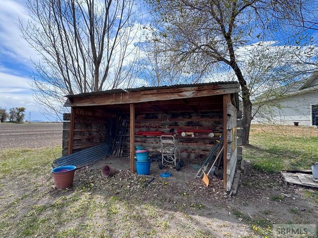 634 N 3200 E, Menan, ID 83434