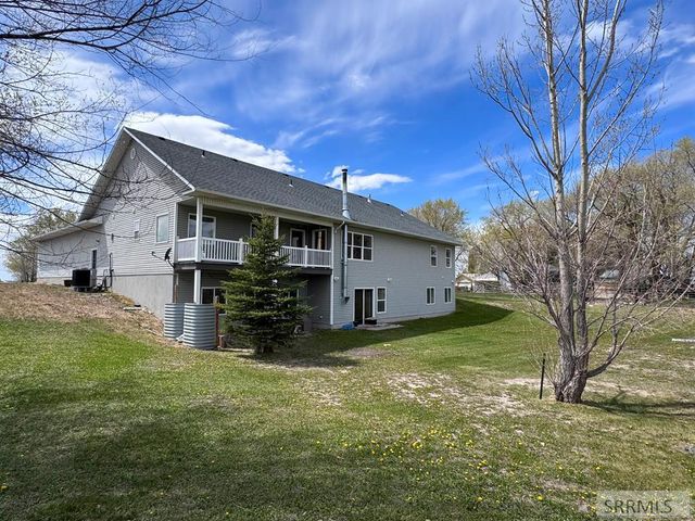 634 N 3200 E, Menan, ID 83434