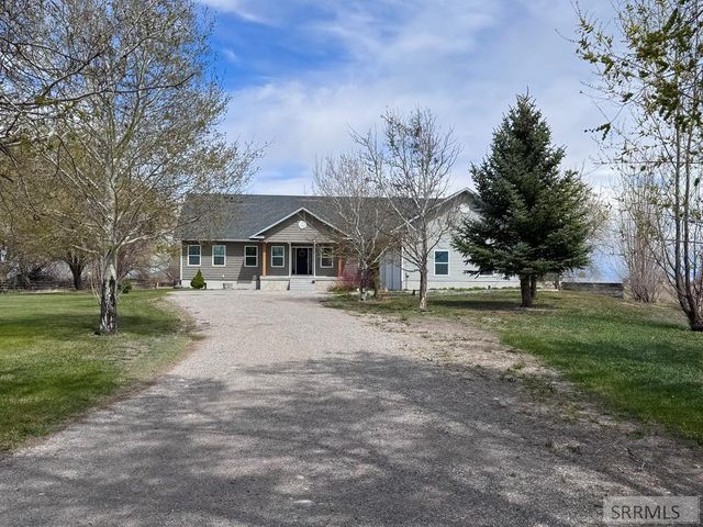 634 N 3200 E, Menan, ID 83434