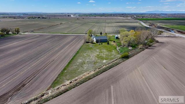 634 N 3200 E, Menan, ID 83434