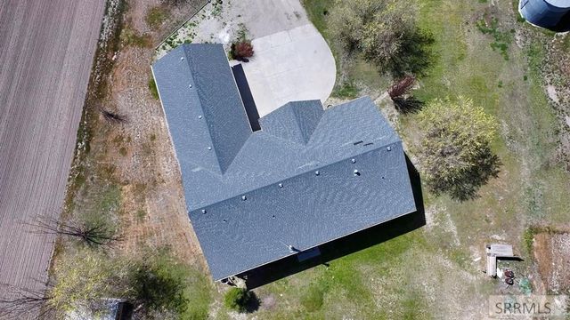634 N 3200 E, Menan, ID 83434