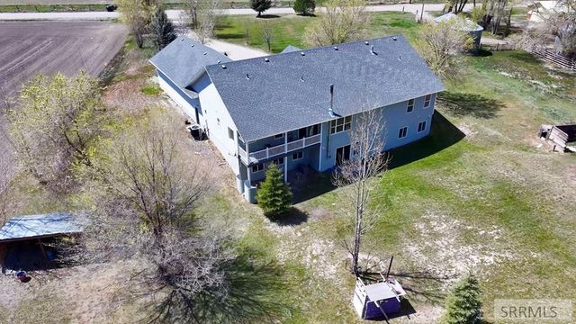 634 N 3200 E, Menan, ID 83434