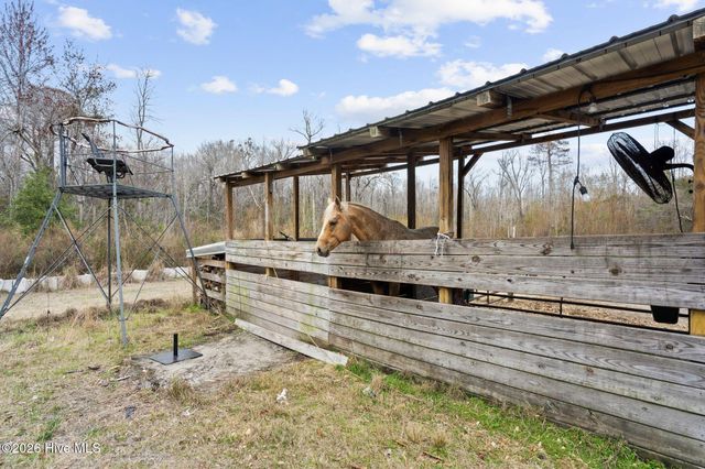 460 Oakey Point Road, Hampstead, NC 28443